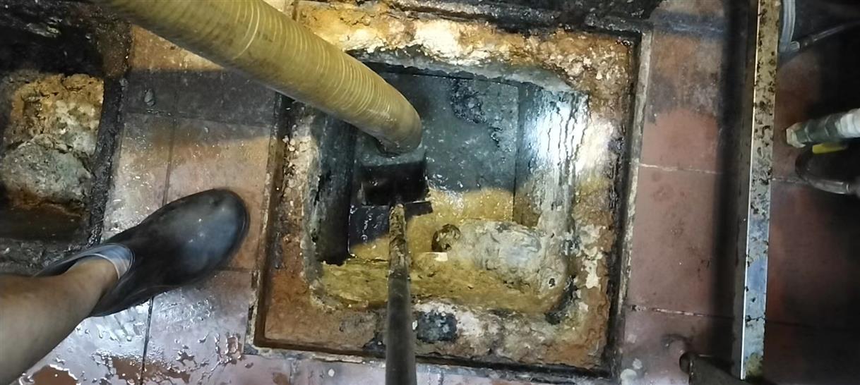 龙湾污水池清理一般都有毒气，怎么预防中毒呢？